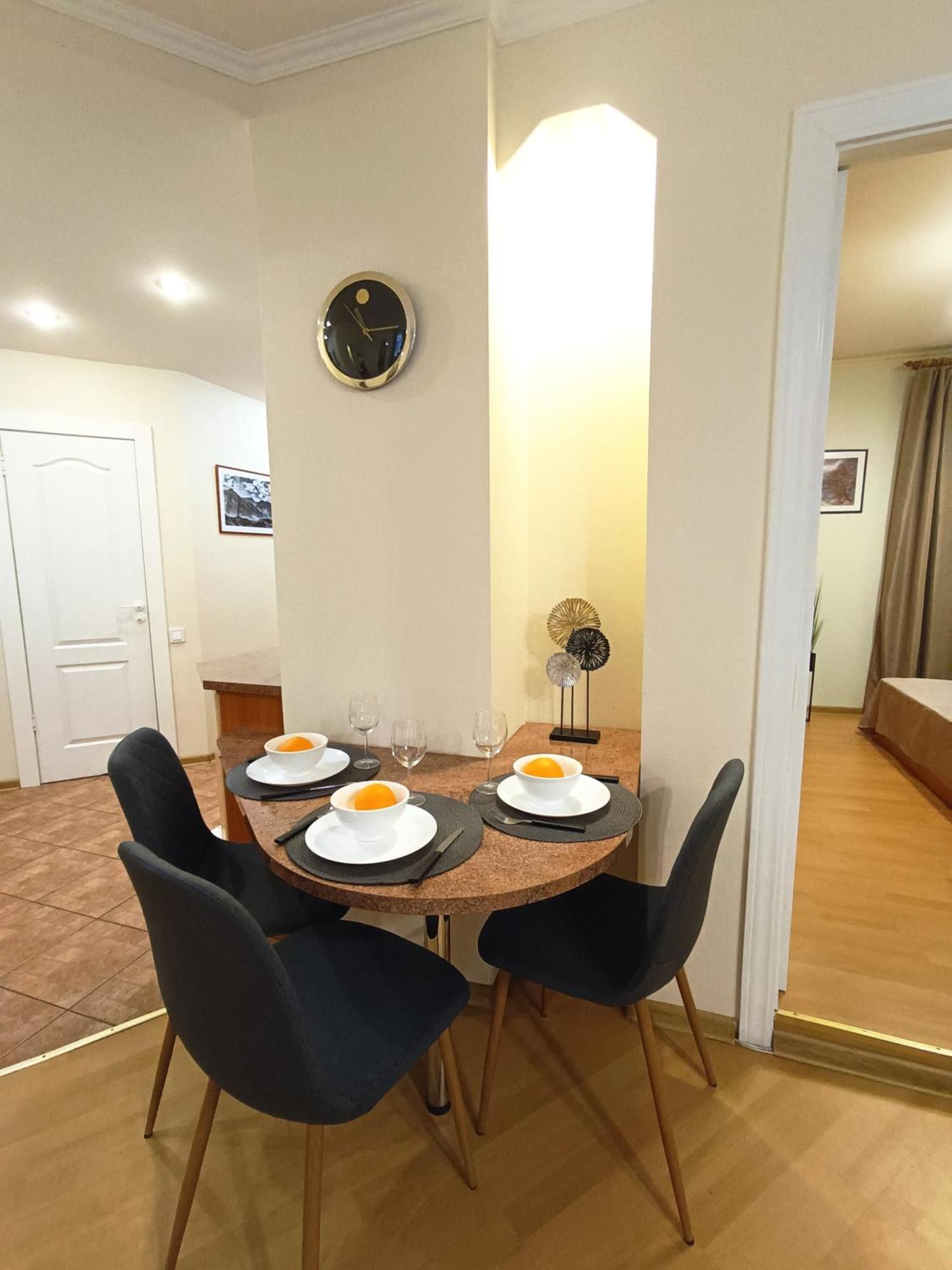 Two Bedroom Apartment In Old Town, Up To 6 Guests Rīga Exterior foto